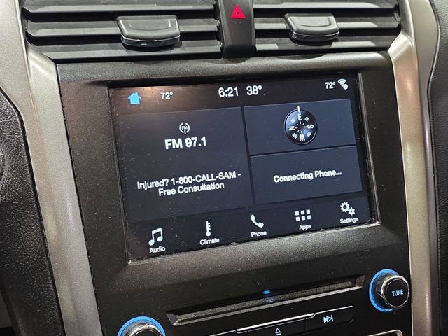 Used 2017 Ford Fusion SE w/ Fusion SE Technology Package FWD image 18