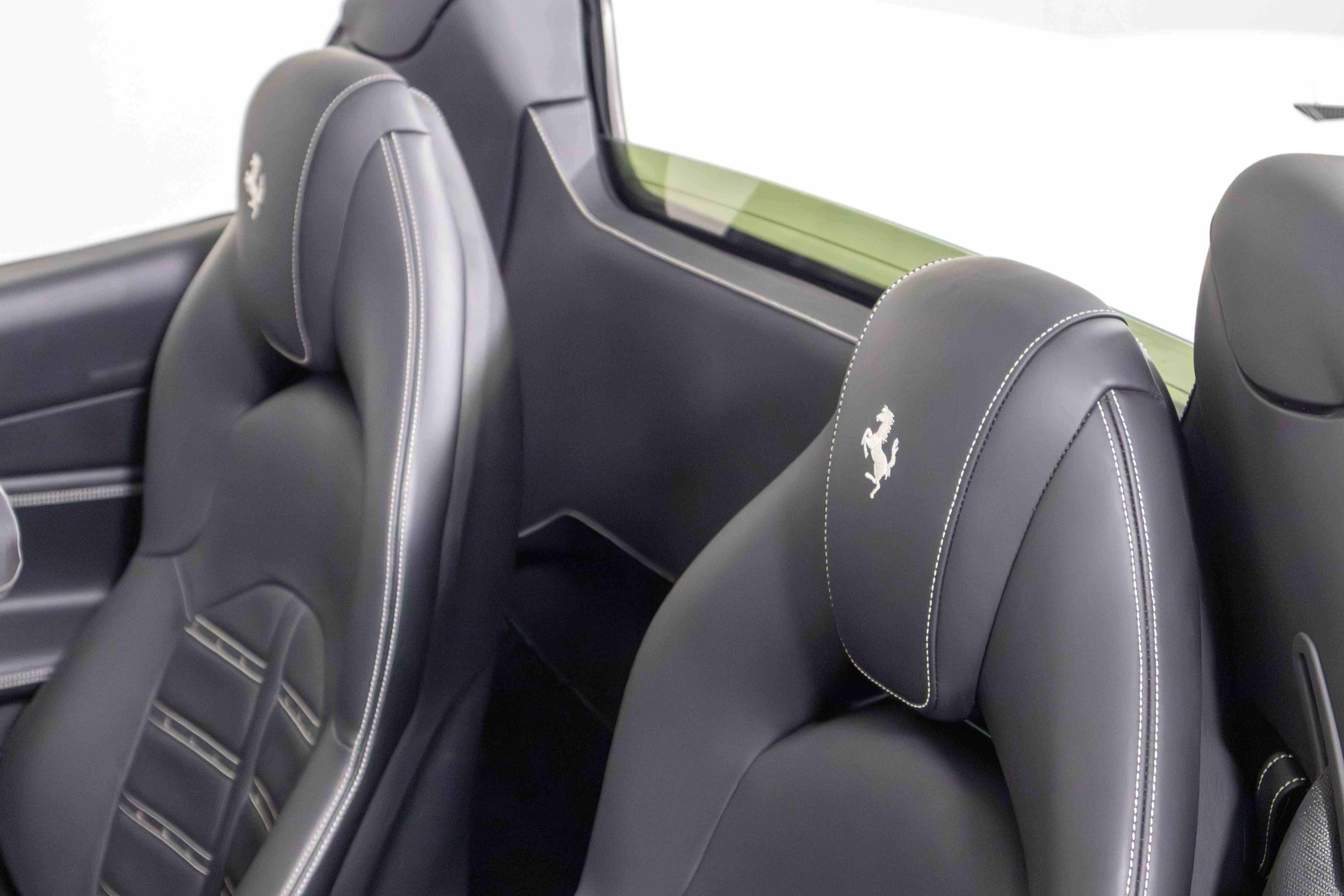 Used 2018 Ferrari 488 Spider image 37