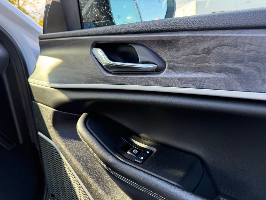 Used 2024 Jeep Grand Cherokee Limited 4xe image 20