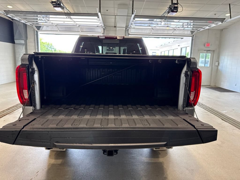 Used 2025 GMC Sierra 1500 AT4 w/ AT4 Premium Package AWD/4WD image 17