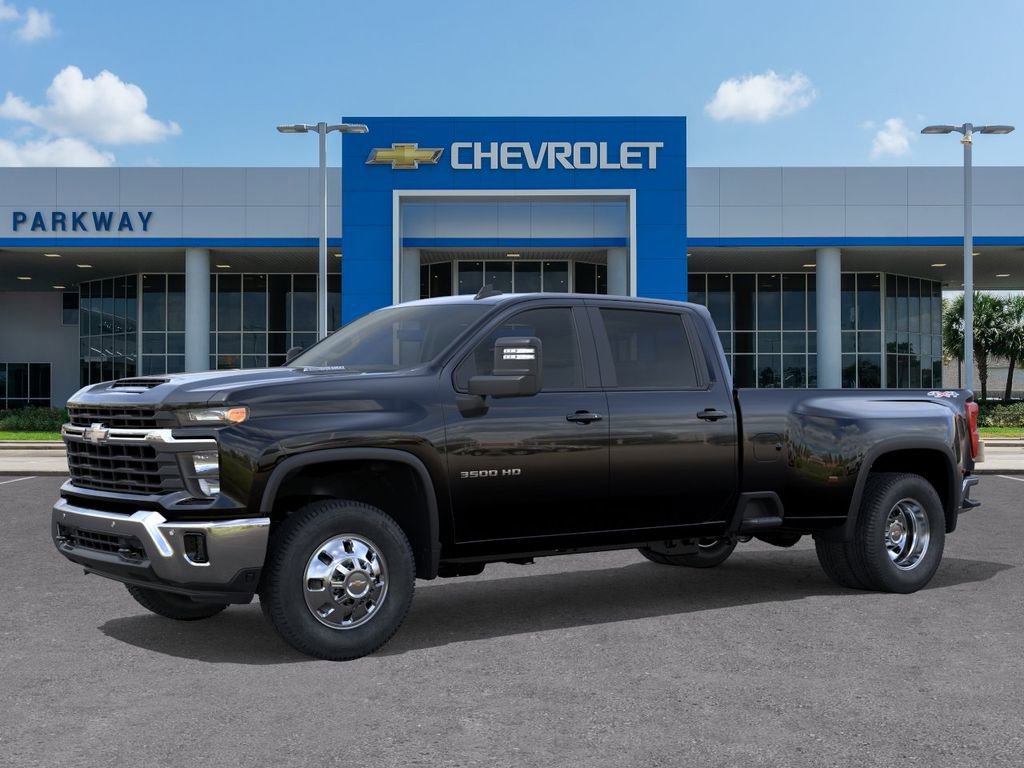 New 2026 Chevrolet Silverado 3500 LT AWD/4WD image 2