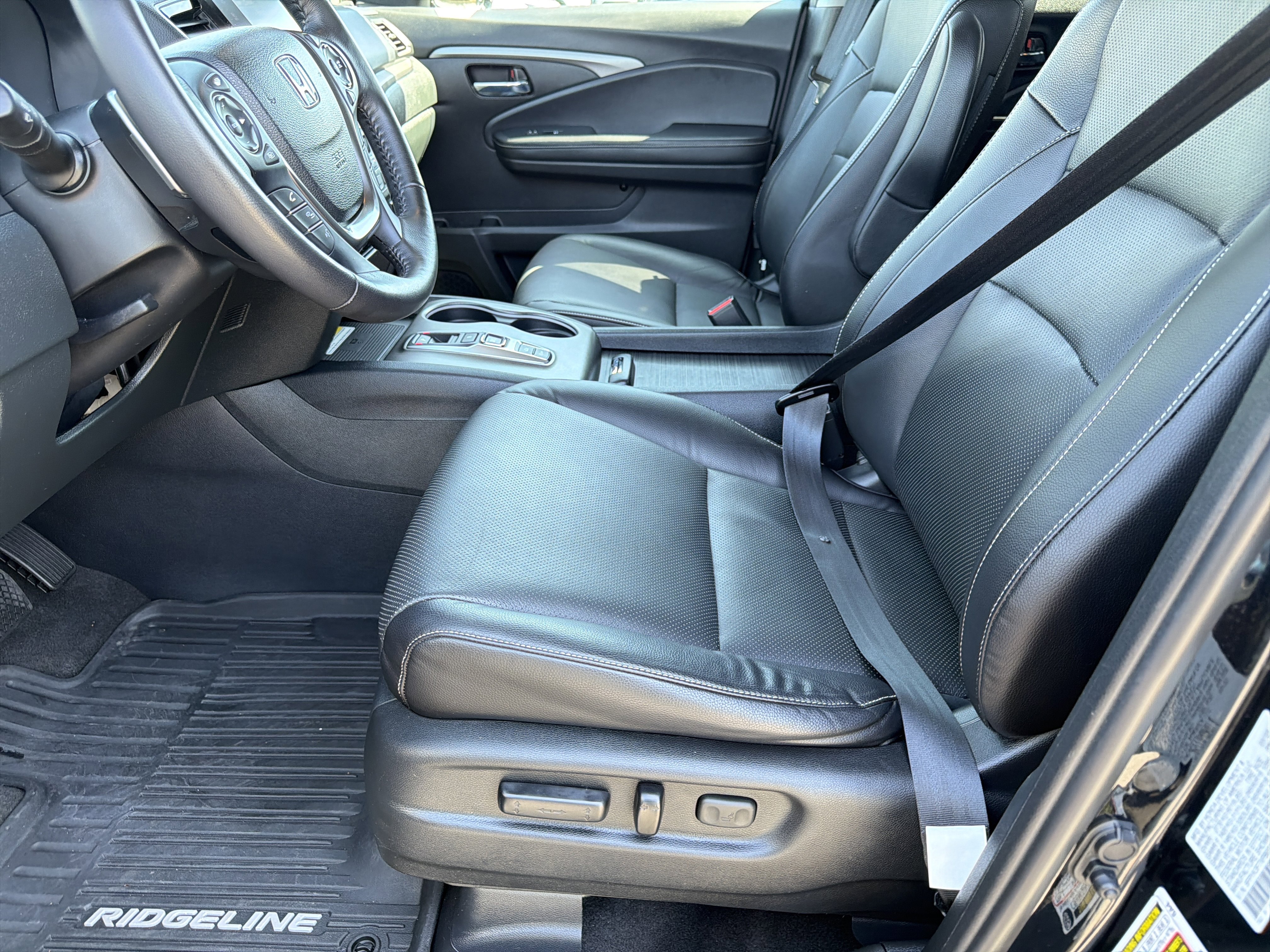 Used 2023 Honda Ridgeline RTL-E image 30