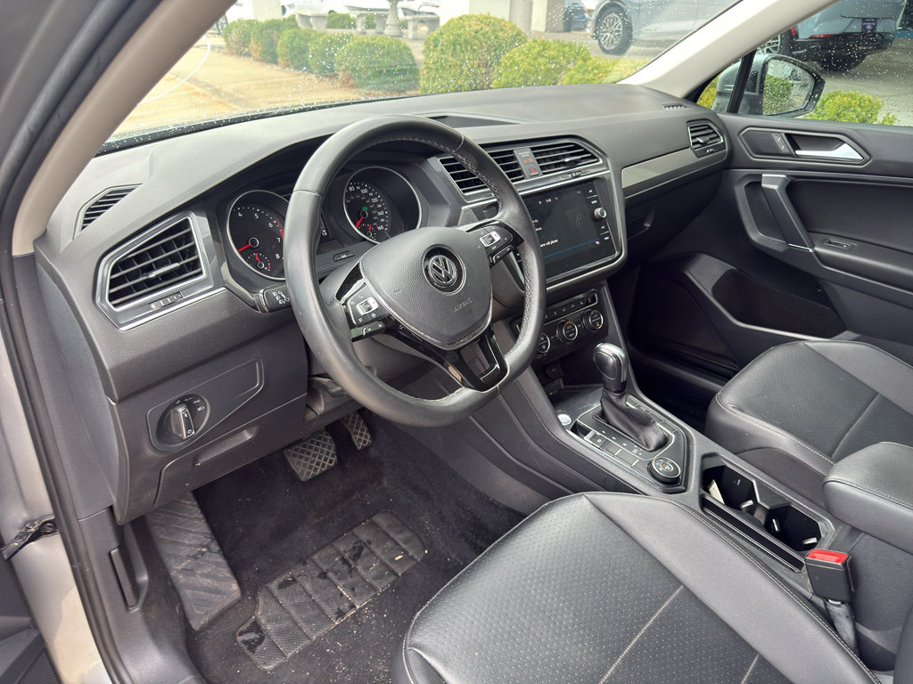 Used 2020 Volkswagen Tiguan SE AWD/4WD image 10