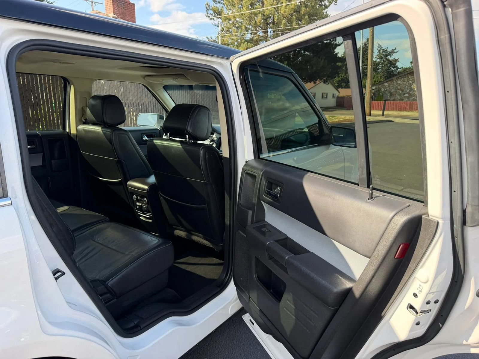 Used 2013 Ford Flex SEL AWD/4WD image 14