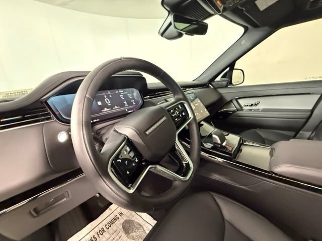 Used 2026 Land Rover Range Rover Sport SE AWD/4WD image 6