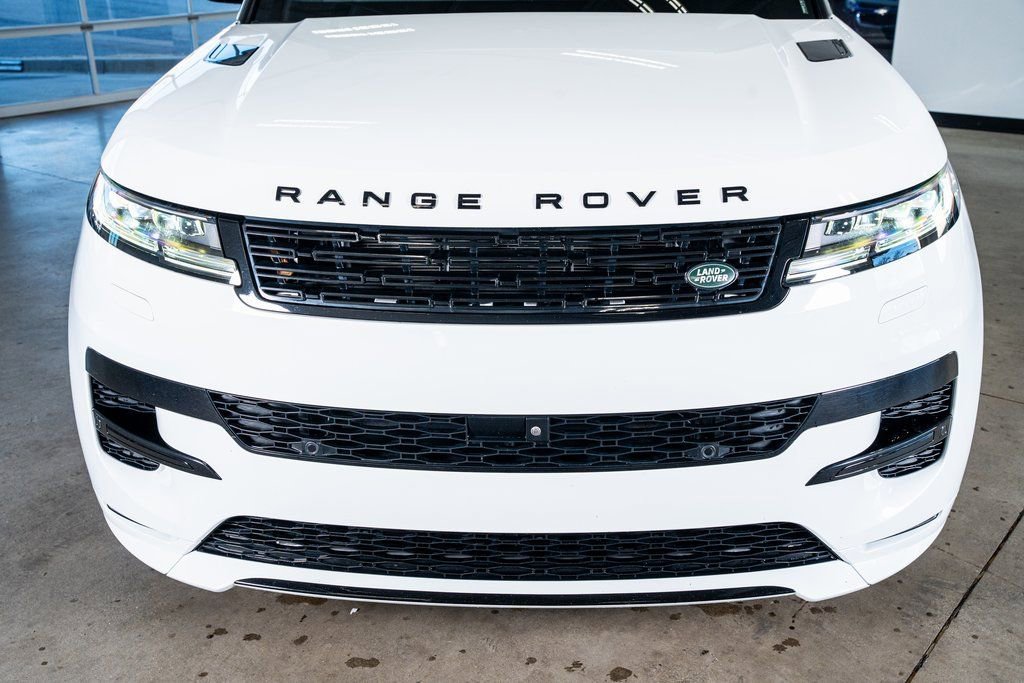 Used 2024 Land Rover Range Rover Sport Dynamic SE image 15