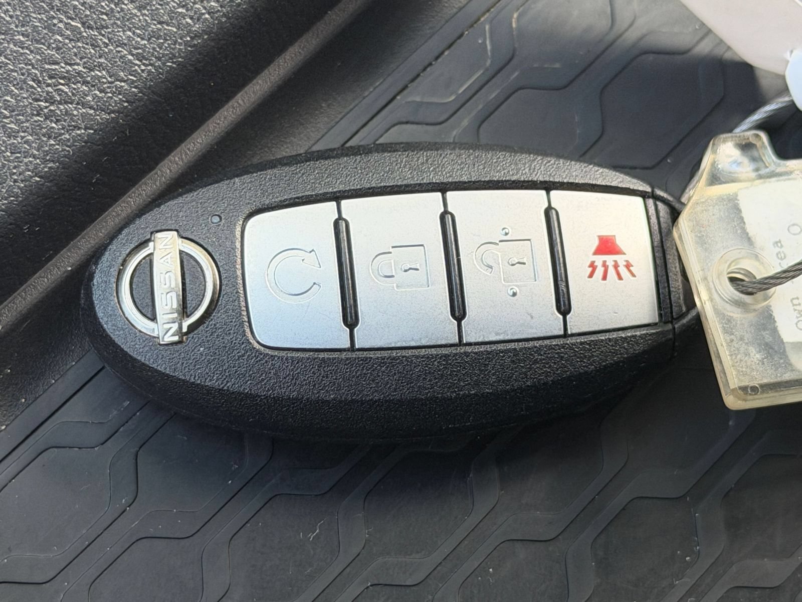 Used 2026 Nissan Frontier PRO-4X AWD/4WD image 22