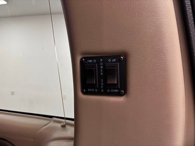 Used 2019 GMC Savana 2500 RWD image 12