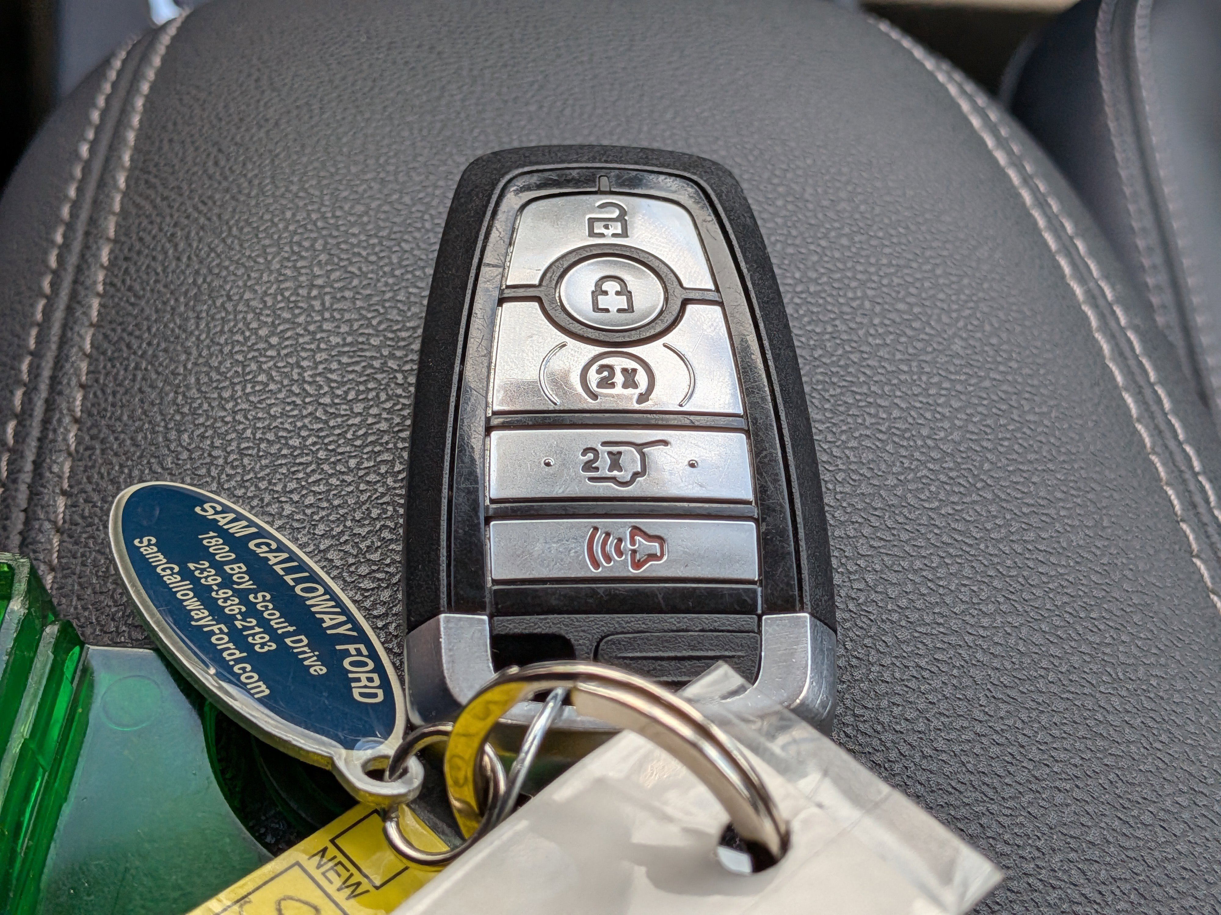 Used 2020 Ford Escape SE Sport image 35