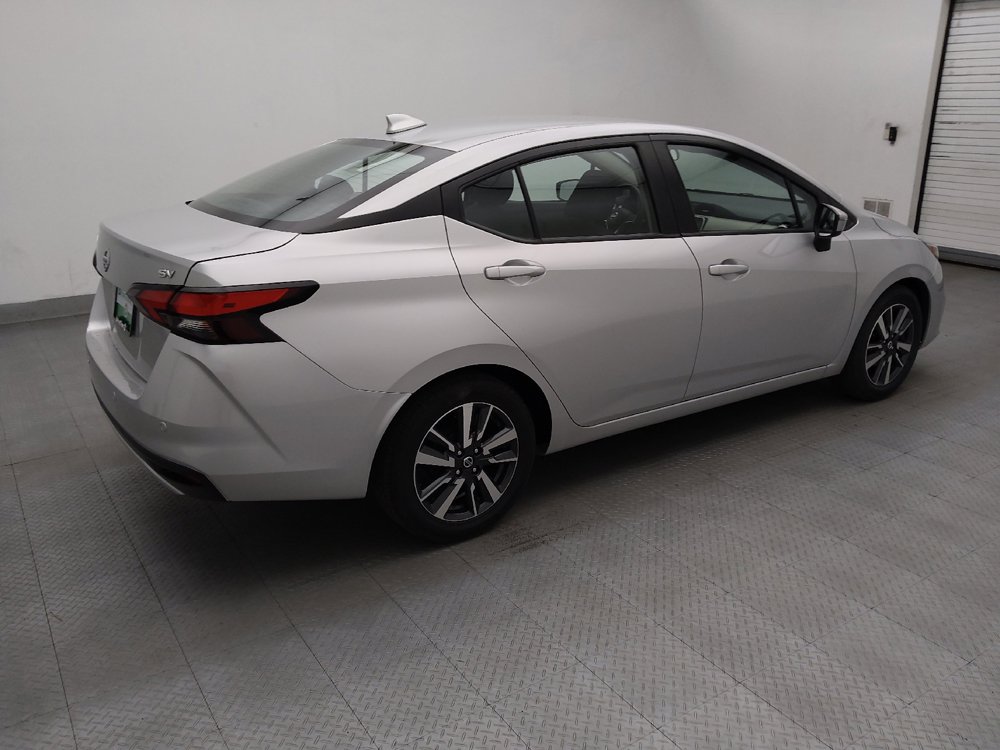 Used 2021 Nissan Versa SV FWD image 10