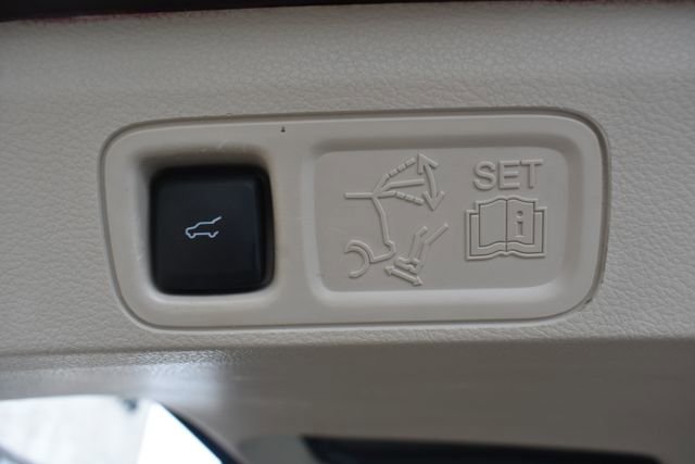 Used 2018 Lincoln Navigator L Reserve w/ Technology Package image 52