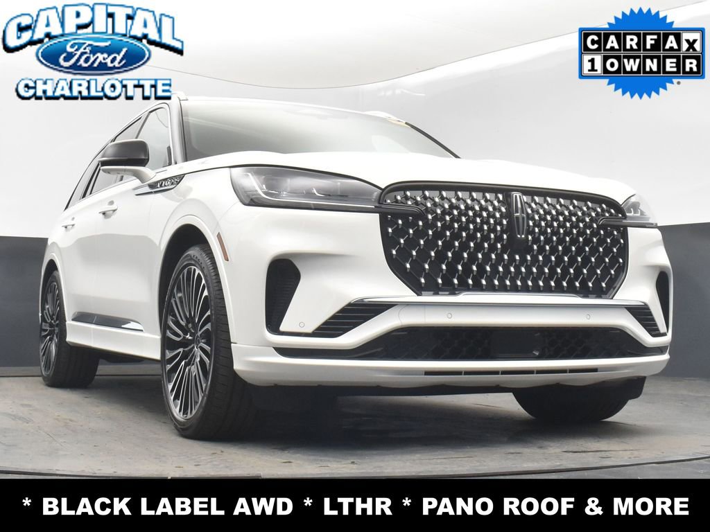 Used 2025 Lincoln Aviator Black Label AWD/4WD image 23