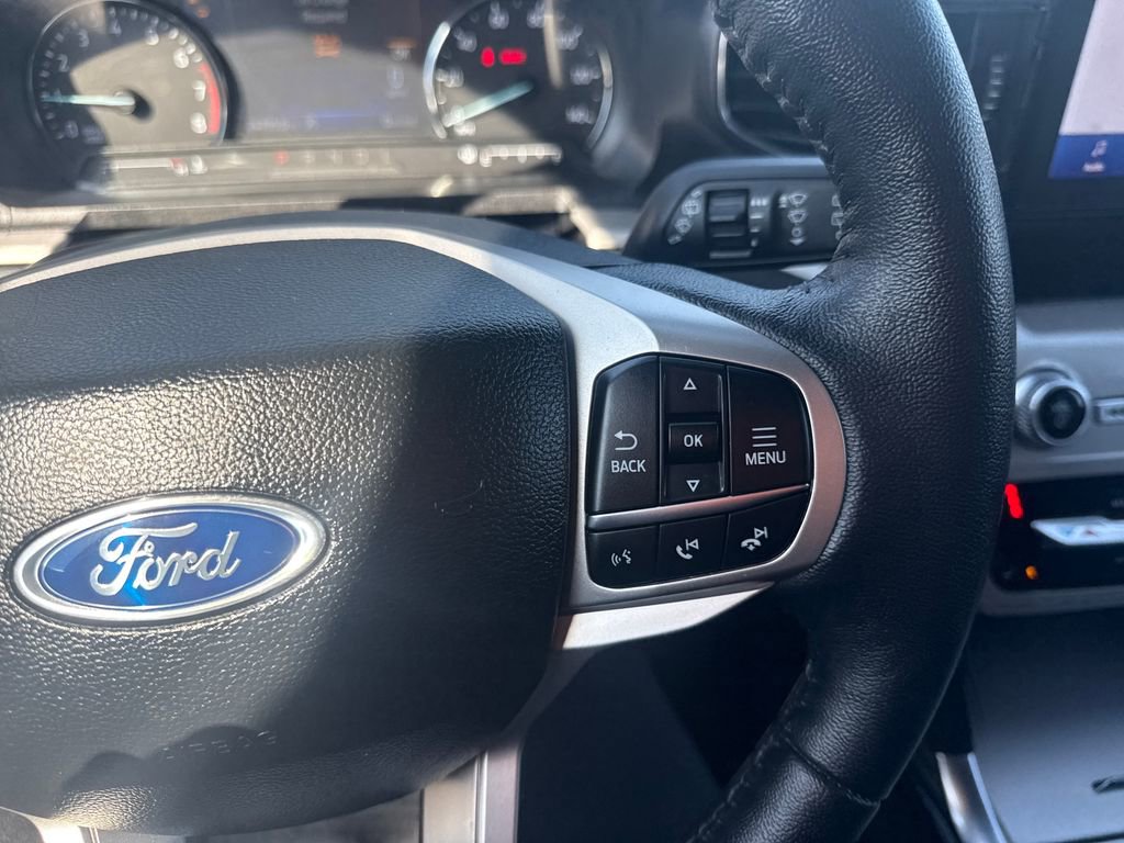 Used 2023 Ford Explorer XLT w/ Equipment Group 202A AWD/4WD image 38
