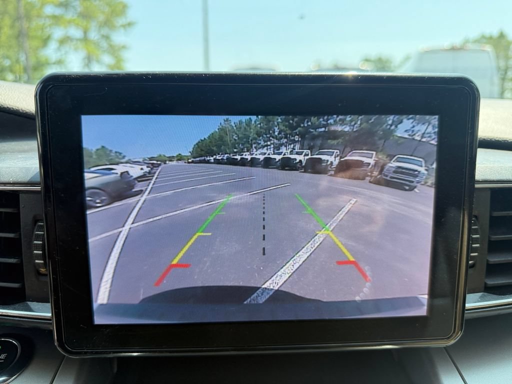 Used 2021 Ford Explorer XLT w/ Equipment Group 202A RWD image 21