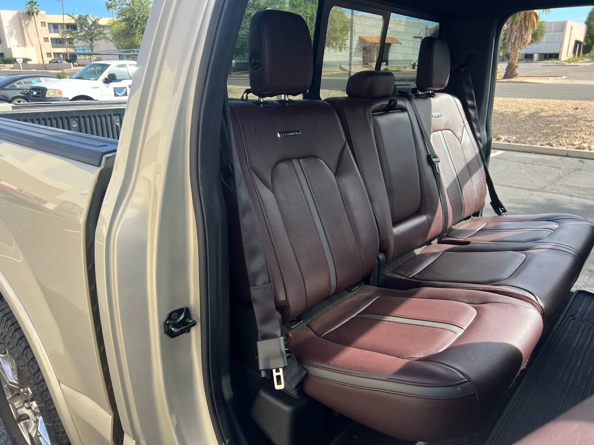 Used 2017 Ford F150 Platinum w/ Equipment Group 701A Luxury image 16