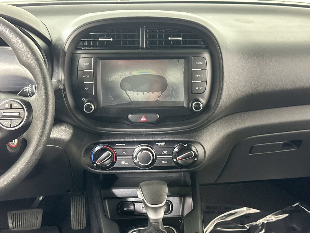 Used 2023 Kia Soul LX FWD image 20