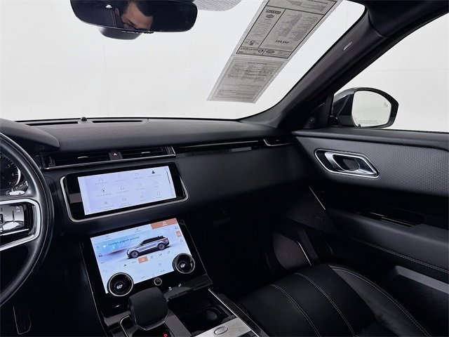 Used 2022 Land Rover Range Rover Velar R-Dynamic S image 26
