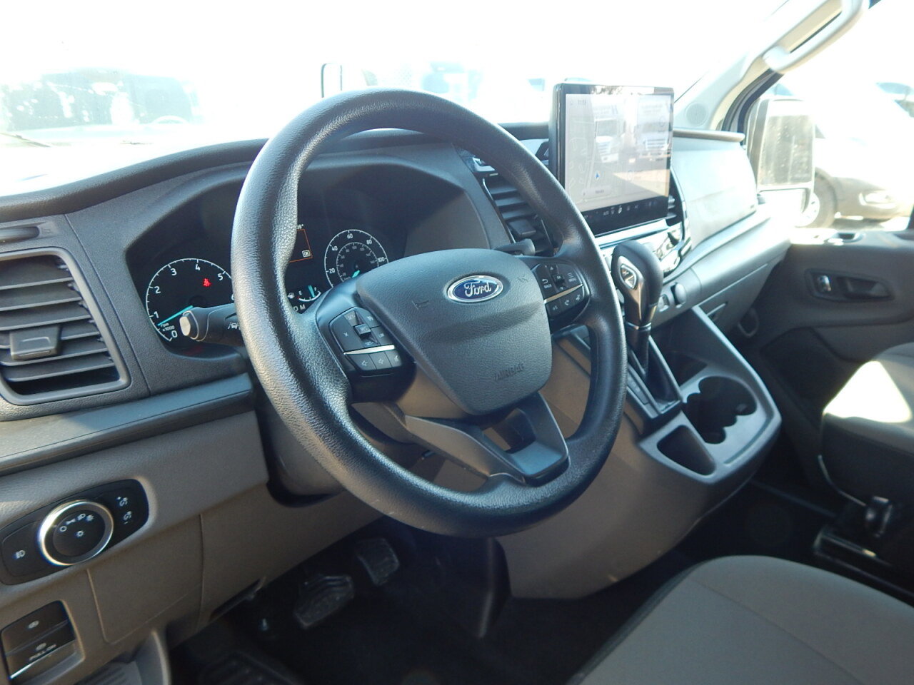 Used 2024 Ford Transit 350 XLT image 16