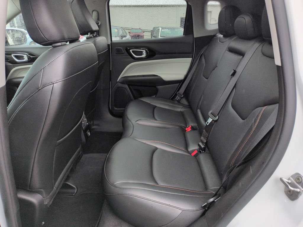 Used 2022 Jeep Compass Limited w/ Sun and Sound Group AWD/4WD image 25