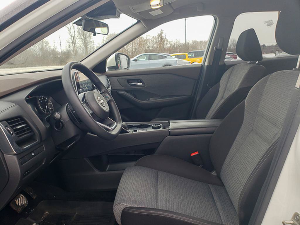 Used 2023 Nissan Rogue SV AWD/4WD image 10