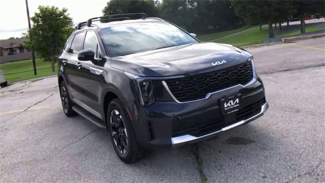 New 2025 Kia Sorento S image 5