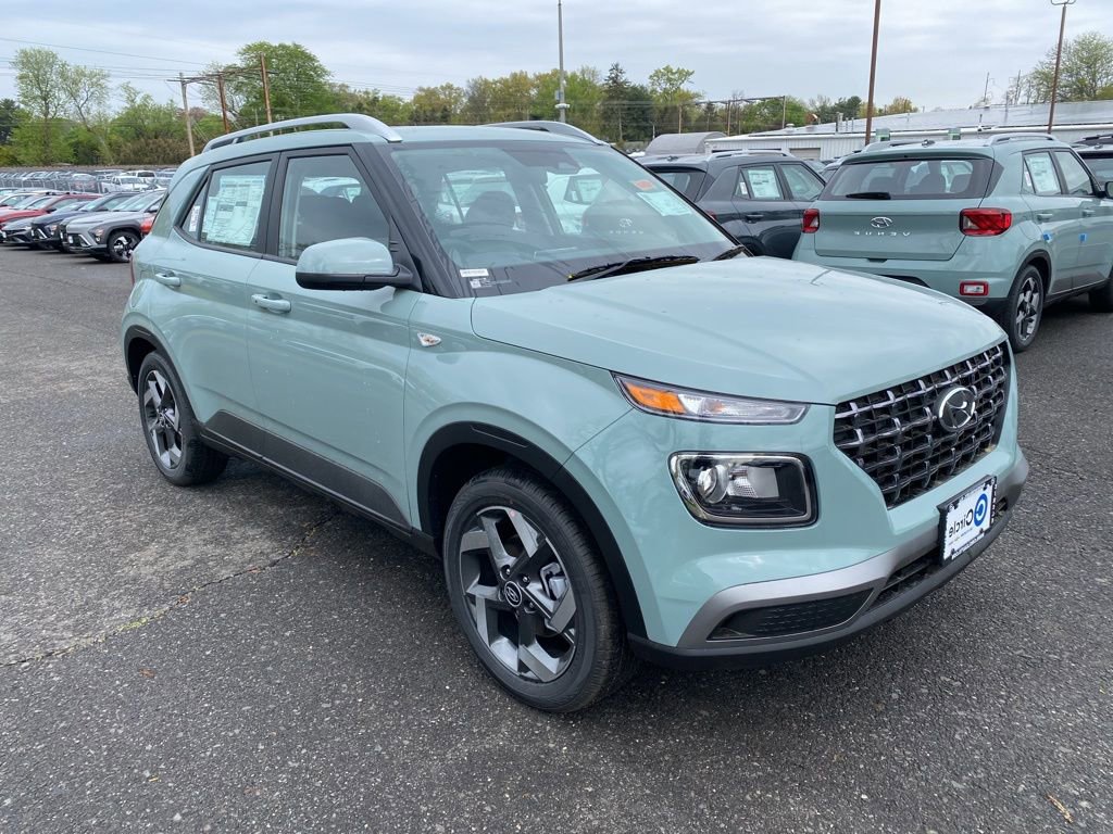 New 2026 Hyundai Venue SEL FWD image 1