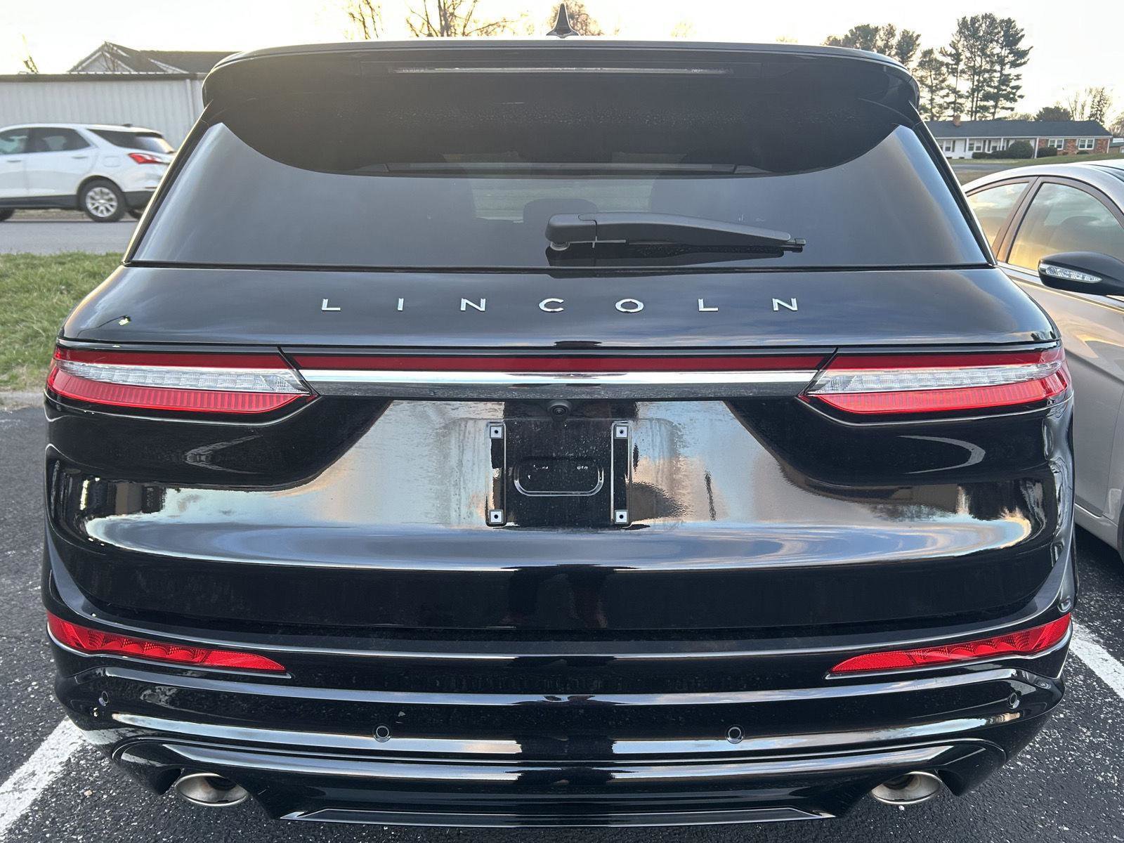 Used 2025 Lincoln Corsair AWD w/ Equipment Group 101A image 5