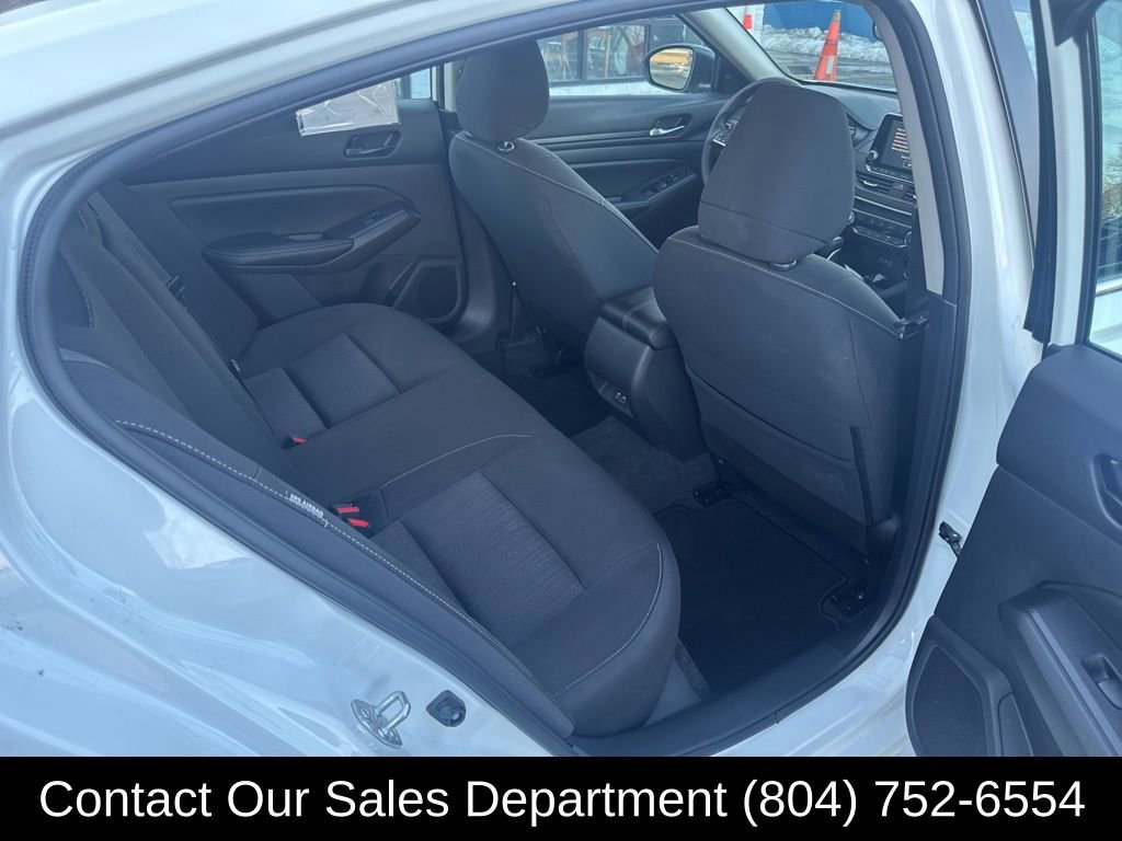 Used 2025 Nissan Altima 2.5 SV image 14