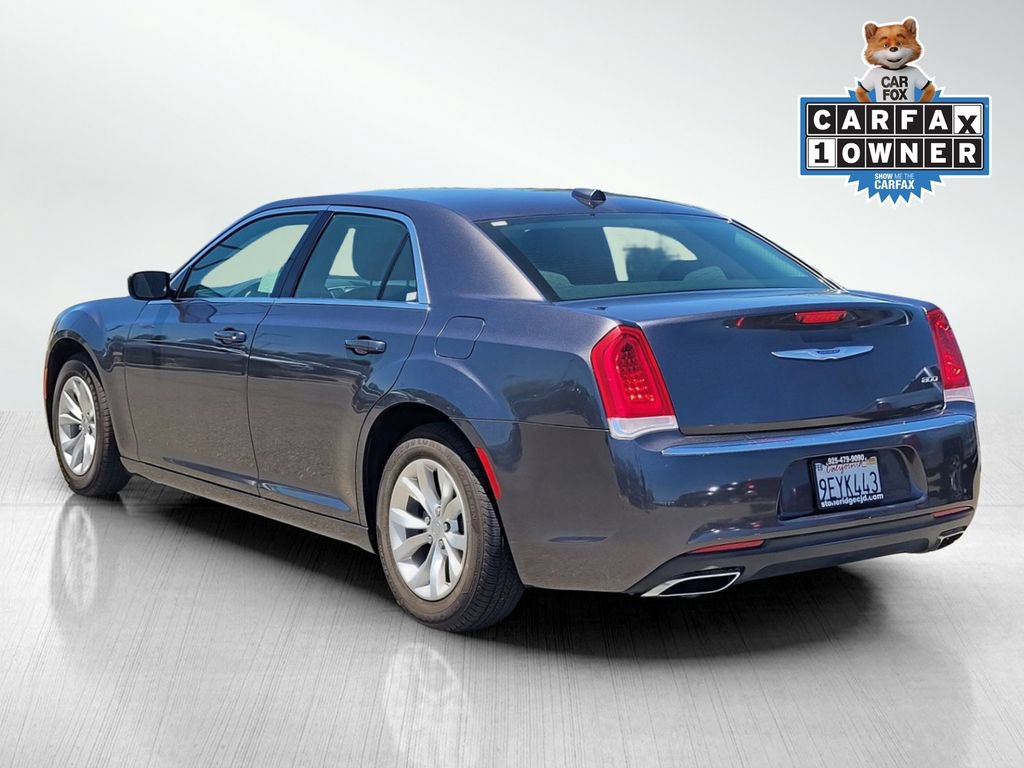 Used 2023 Chrysler 300 Touring RWD image 6