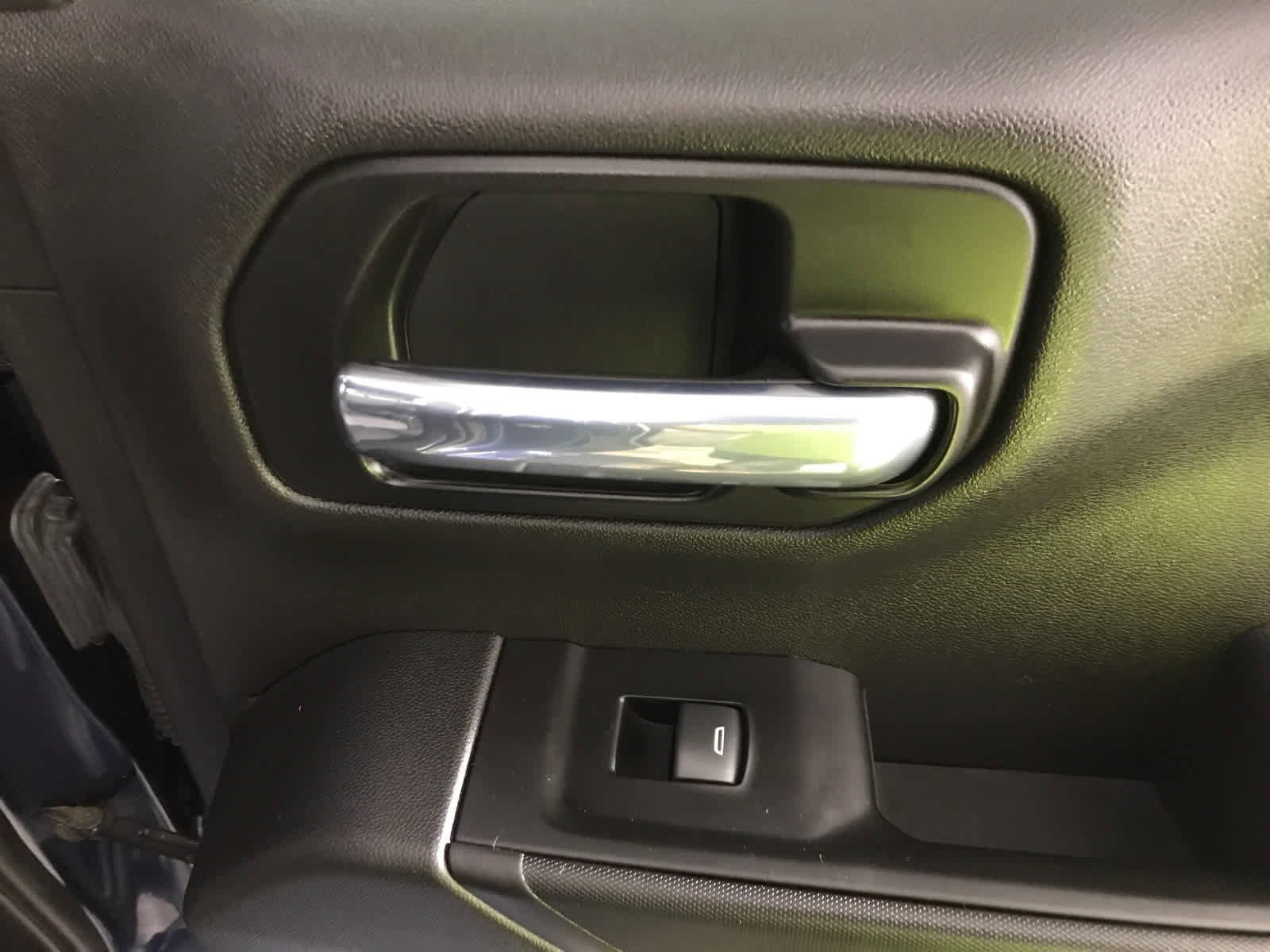 Used 2022 Chevrolet Silverado 1500 LT image 11