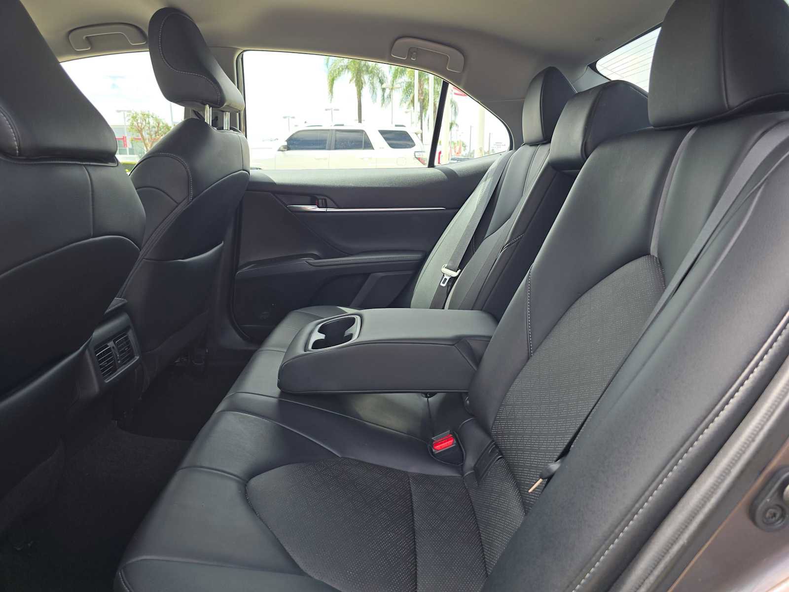 Used 2023 Toyota Camry XSE FWD image 17
