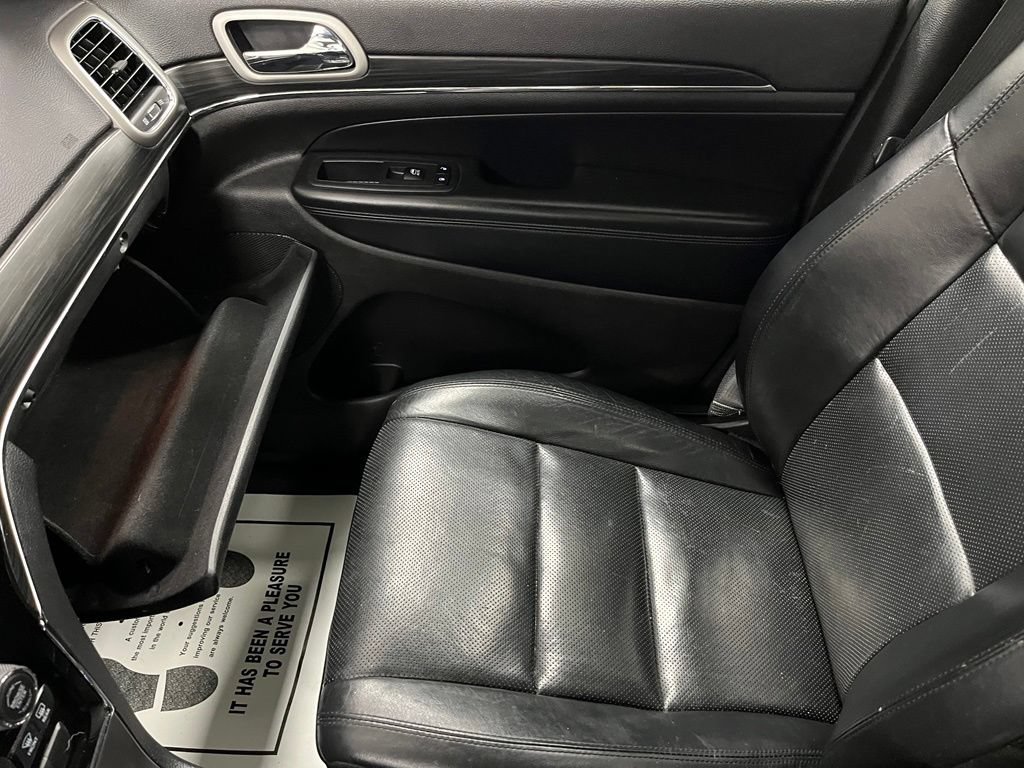 Used 2020 Jeep Grand Cherokee Limited w/ Luxury Group II AWD/4WD image 41