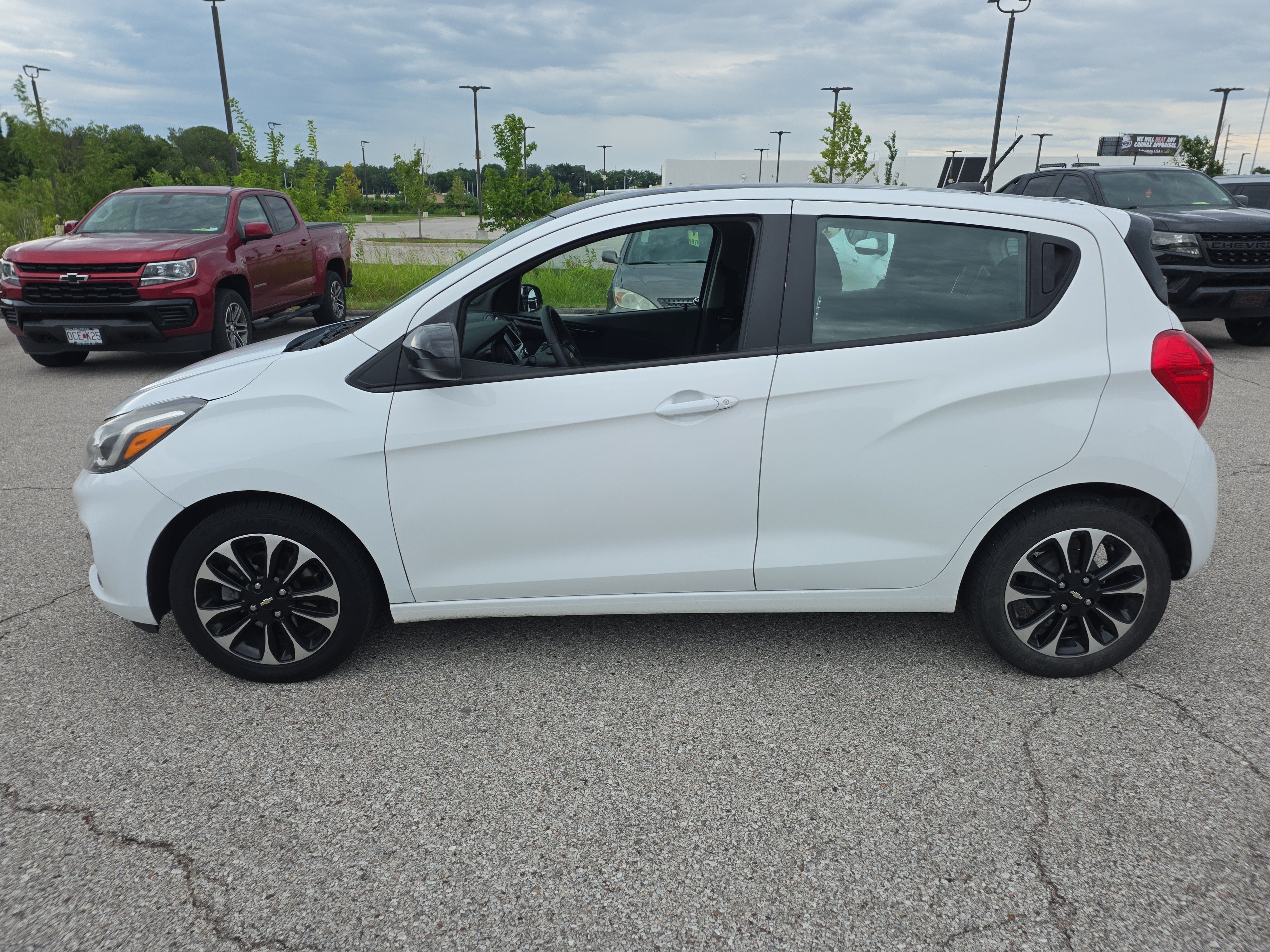 Used 2022 Chevrolet Spark LT w/ Spark Special Edition FWD image 7