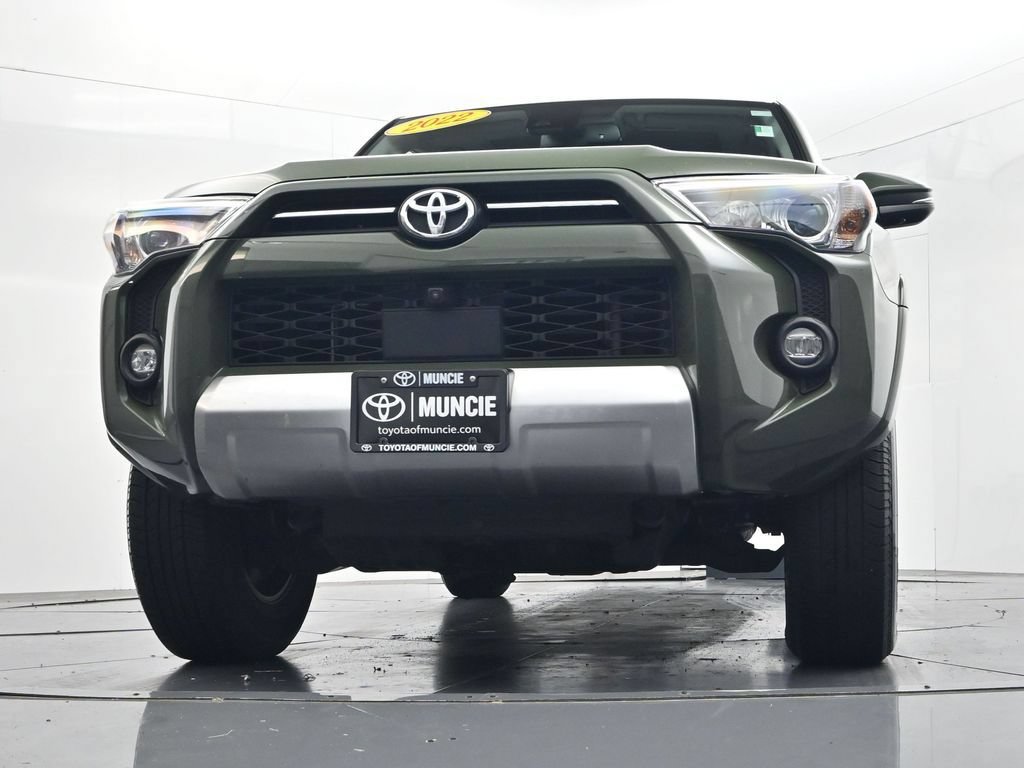 Used 2022 Toyota 4Runner TRD Off-Road Premium AWD/4WD image 47
