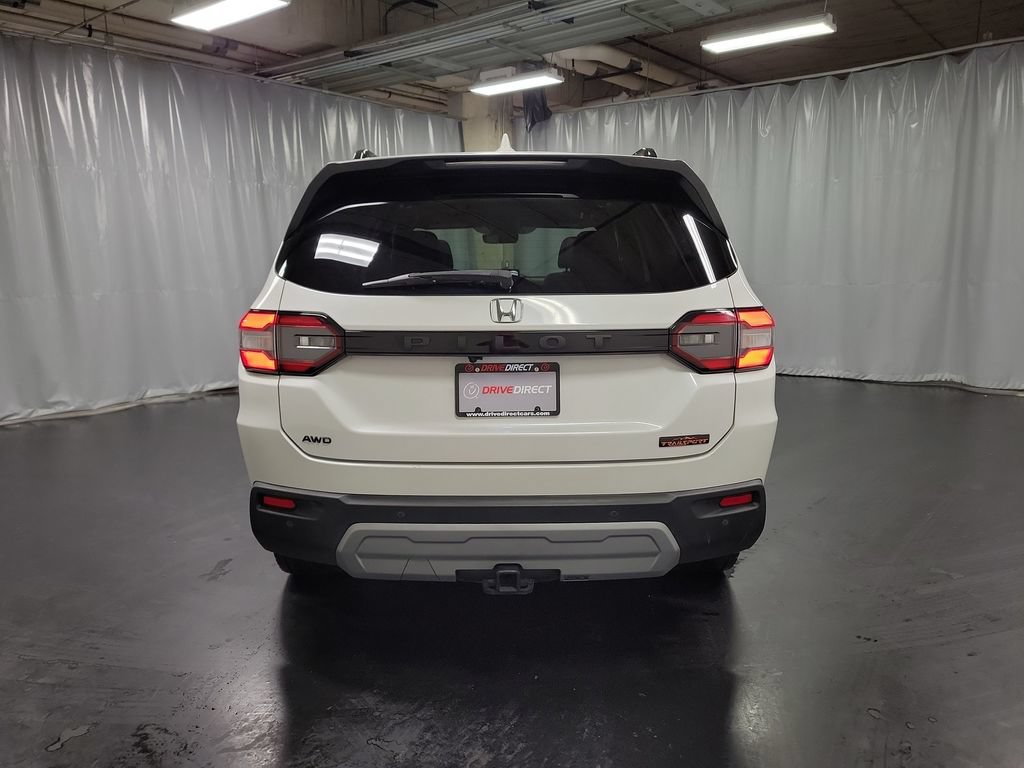 Used 2023 Honda Pilot TrailSport image 7