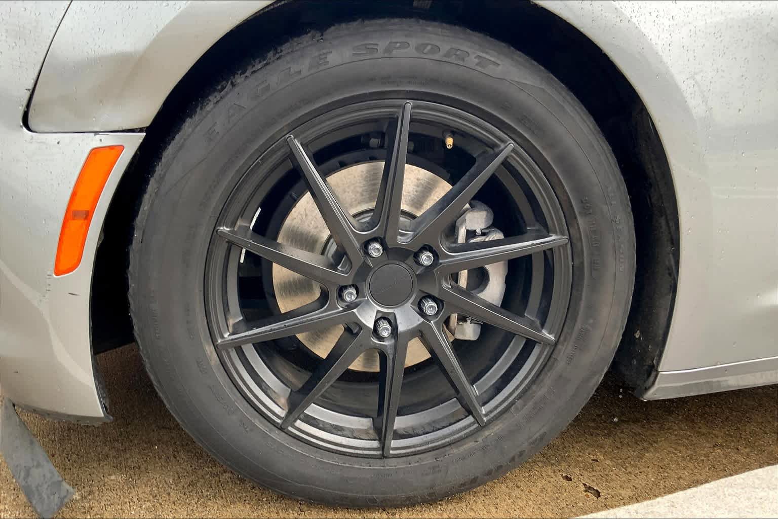 Used 2019 Chevrolet Camaro LT w/ Technology Package RWD image 9