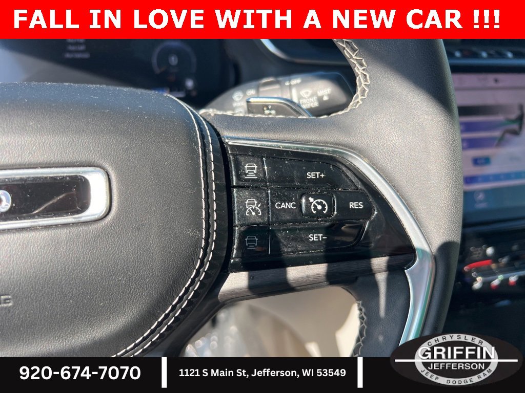 Used 2023 Jeep Grand Cherokee Overland image 21