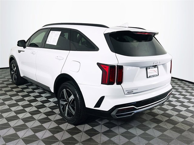 Used 2023 Kia Sorento S w/ Panoramic Sunroof Package image 6