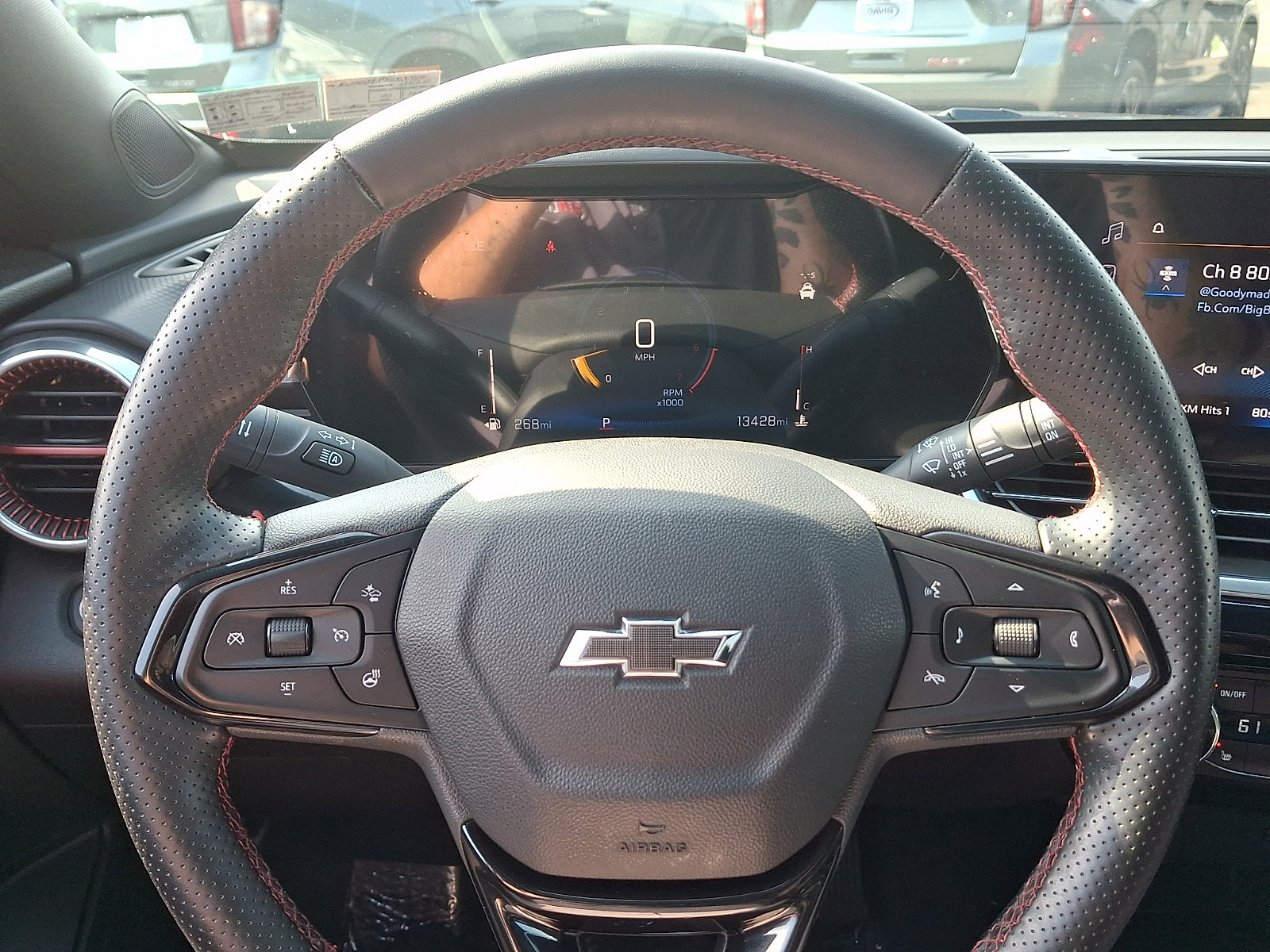 Used 2025 Chevrolet Trax RS w/ Driver Confidence Package FWD image 18