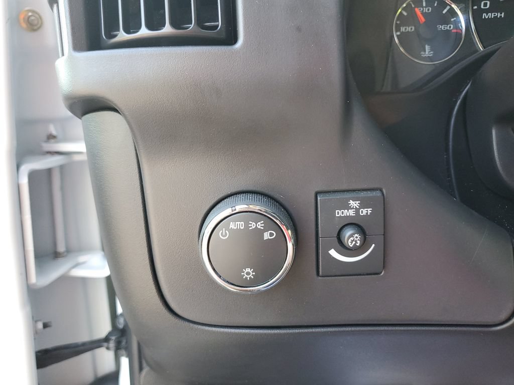 New 2026 GMC Savana 3500 w/ Power Convenience Package RWD image 30