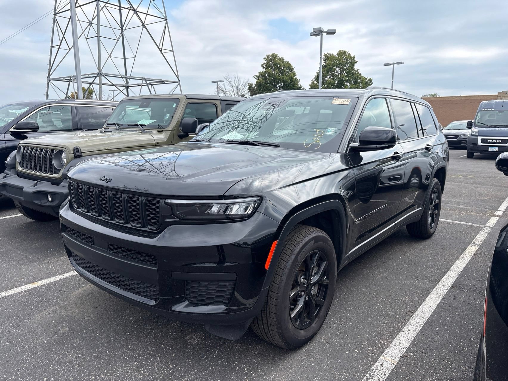 Used 2025 Jeep Grand Cherokee L Altitude