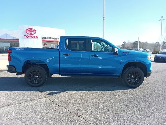 Used 2023 Chevrolet Silverado 1500 Custom Trail Boss w/ LPO, Dark Essentials Package image 2