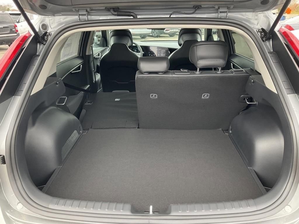 Certified 2025 Kia Niro EX Touring image 26