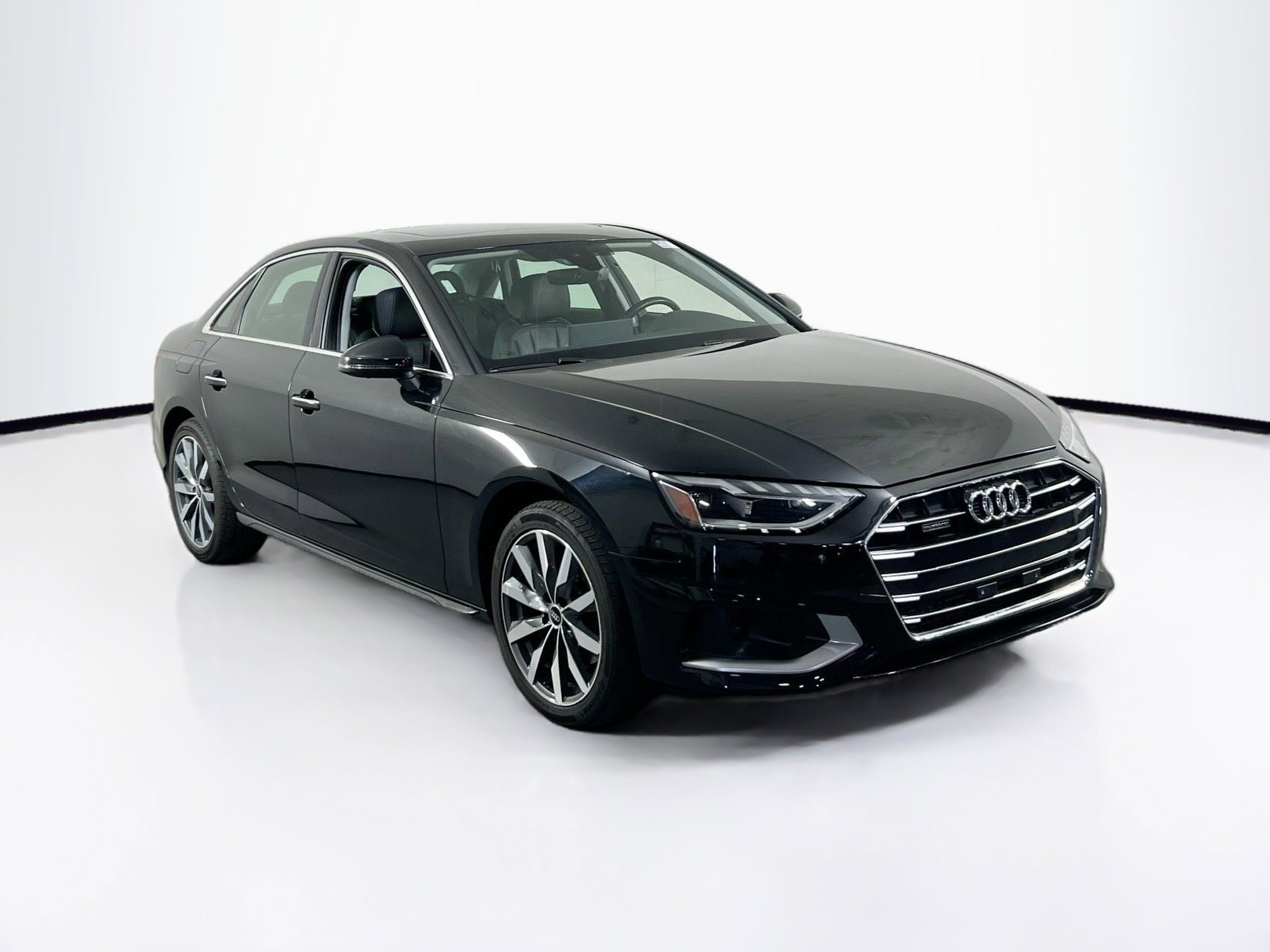 Used 2022 Audi A4 2.0T Premium Plus w/ Premium Plus Package image 3