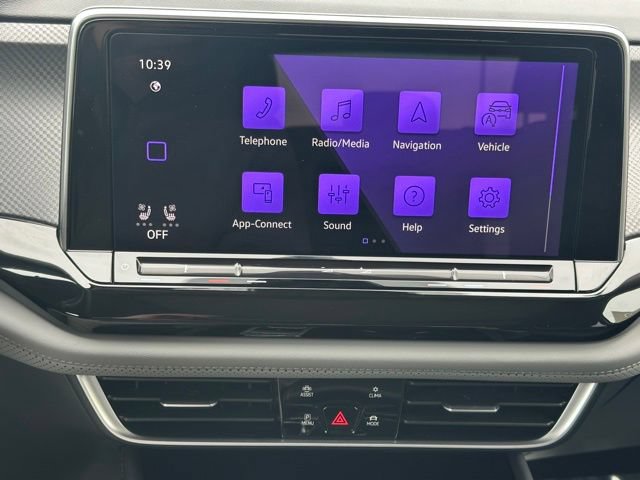 Certified 2025 Volkswagen Atlas Peak Edition SE AWD/4WD image 19