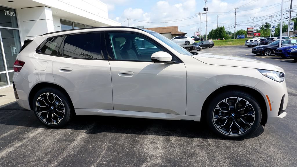 New 2026 BMW X3 xDrive30i w/ M Sport Package AWD/4WD image 3