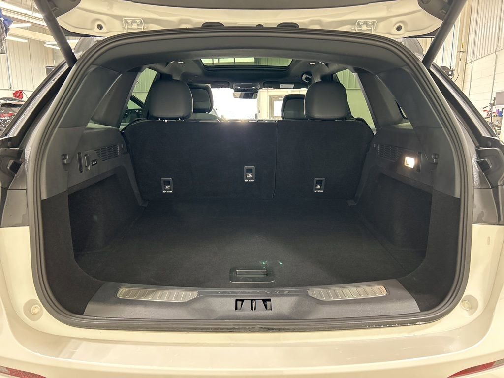 Certified 2025 Lincoln Nautilus Reserve w/ Jet Appearance Package image 35