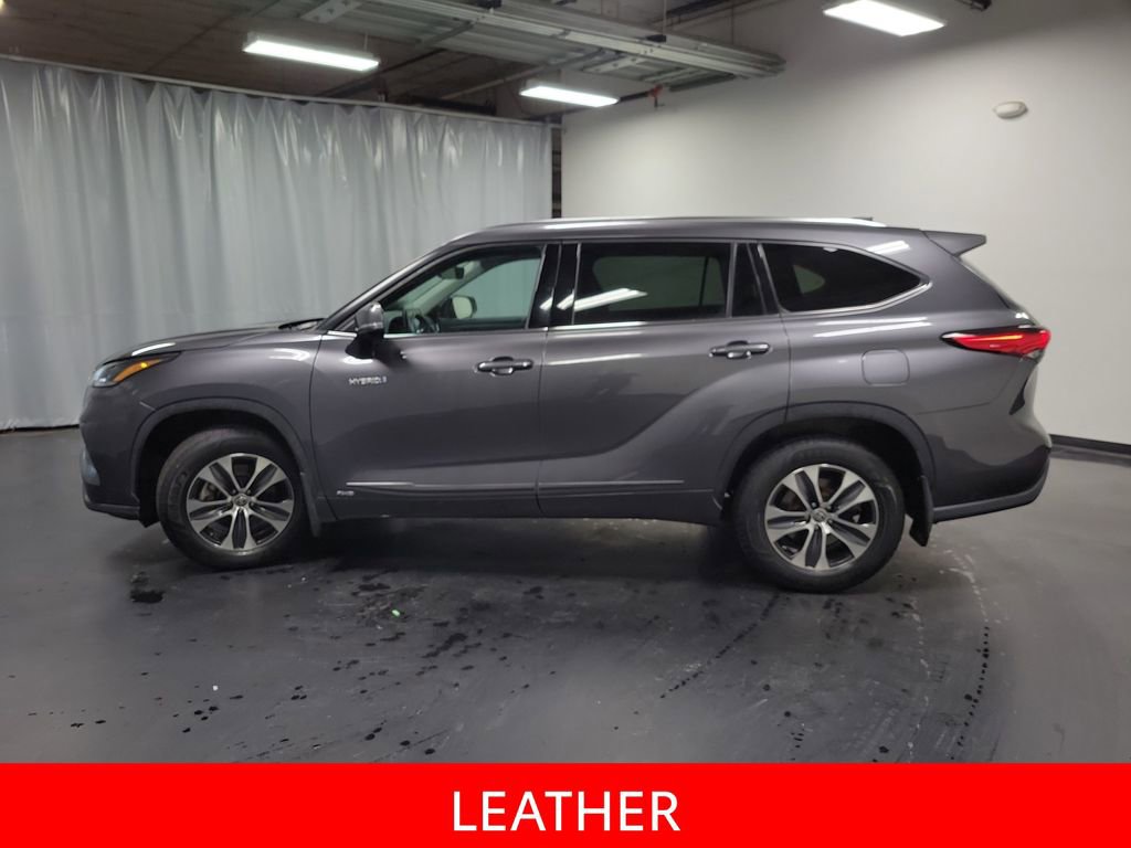 Used 2021 Toyota Highlander XLE image 5