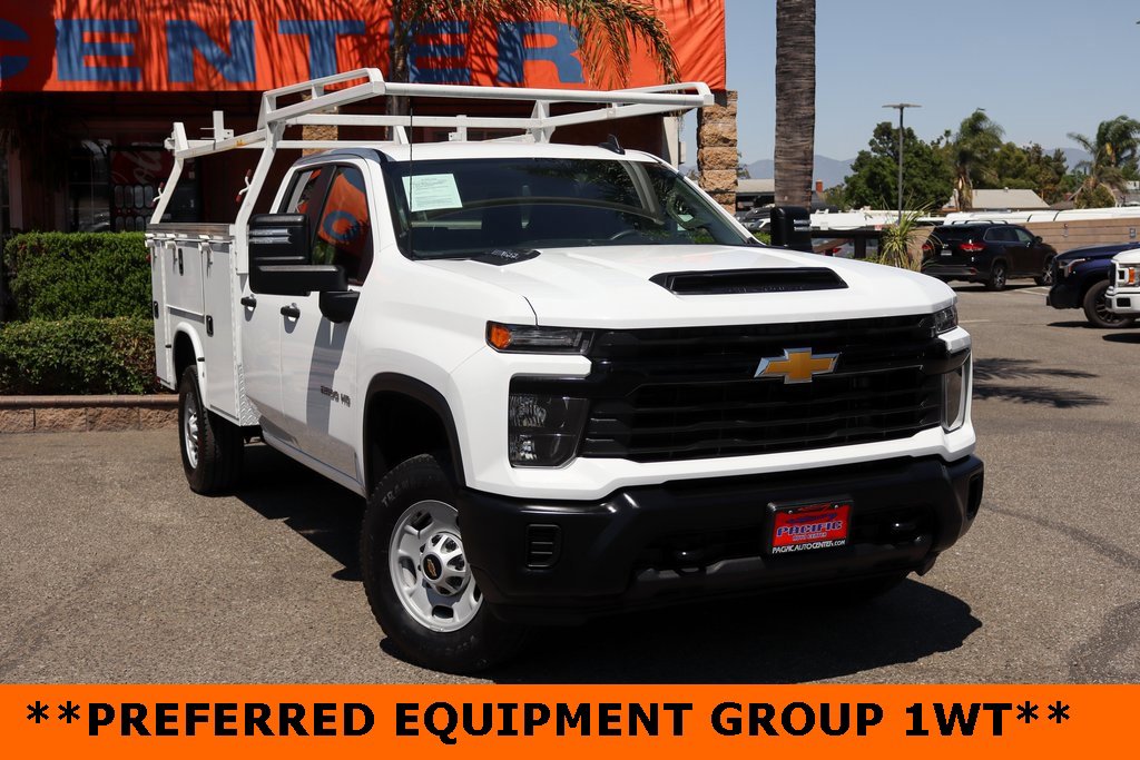Used 2024 Chevrolet Silverado 2500 W/T w/ WT Convenience Package image 2