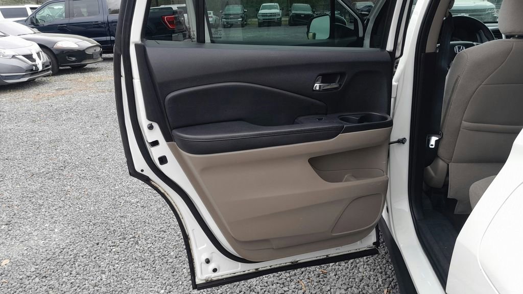 Used 2018 Honda Pilot EX image 29